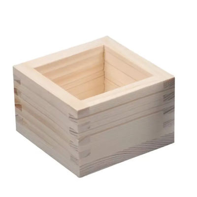 Verre à saké japonais en bois